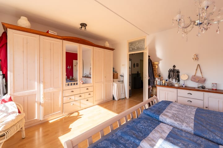 Photo 15 of Jan Vermeerstraat 301