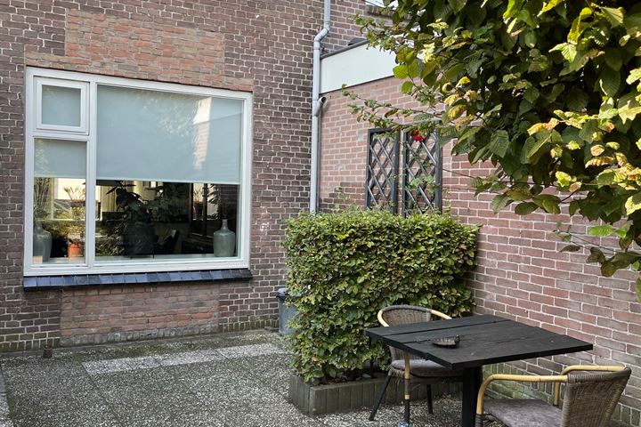 Bekijk foto 26 van Spoorstraat 30