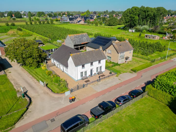 Photo 1 of Florastraat 35