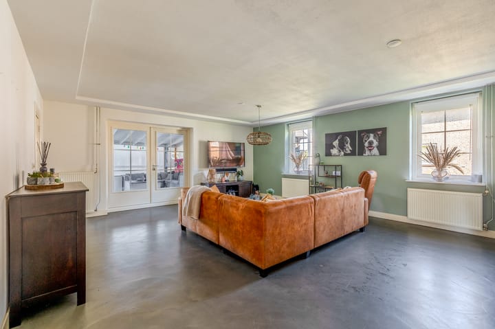 Photo 5 of Florastraat 35