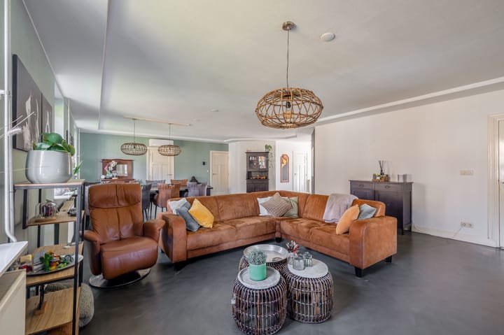 Photo 7 of Florastraat 35