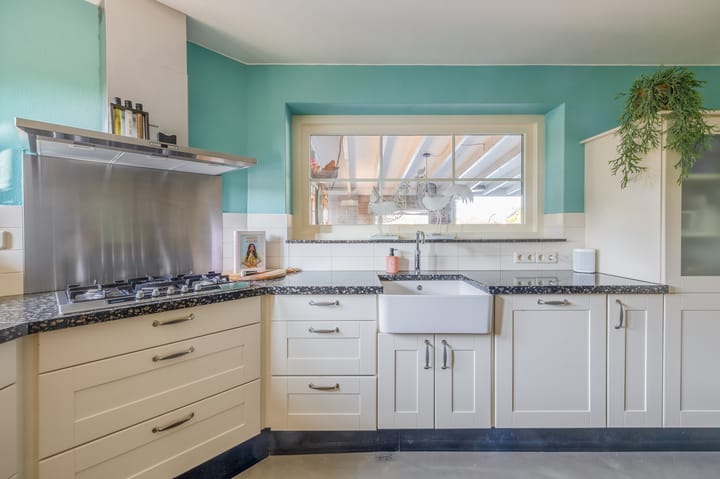 Photo 11 of Florastraat 35