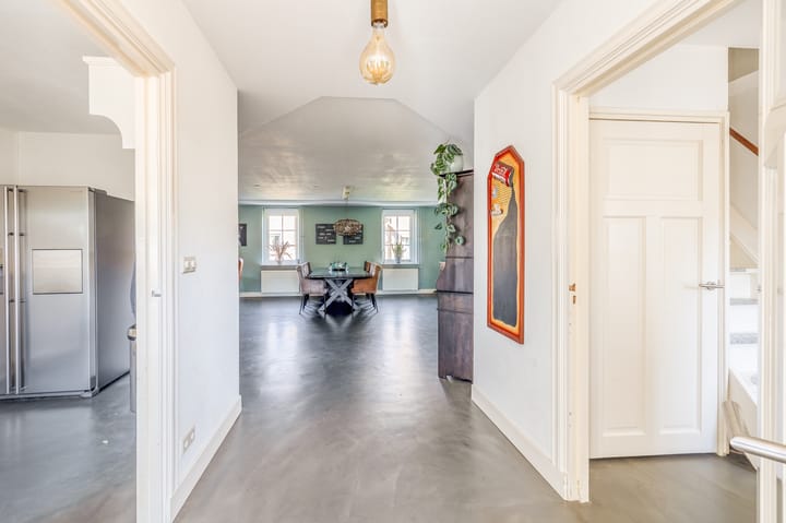 Photo 20 of Florastraat 35