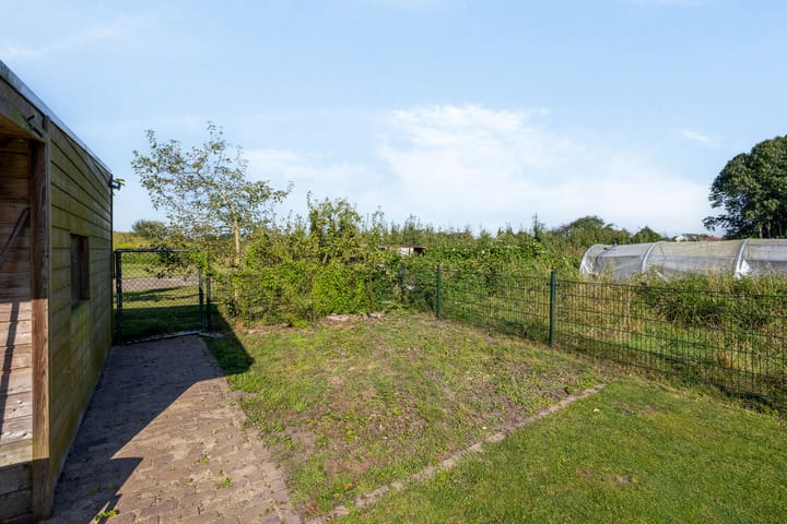 Photo 29 of Florastraat 35