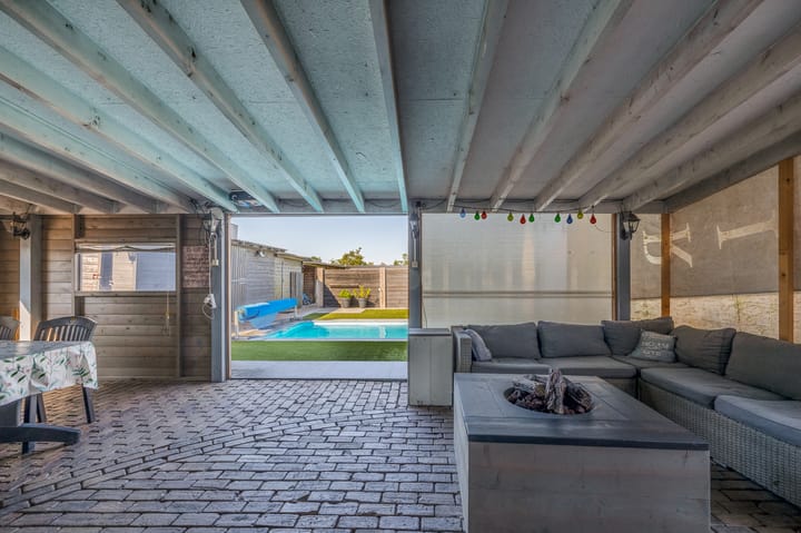 Photo 37 of Florastraat 35