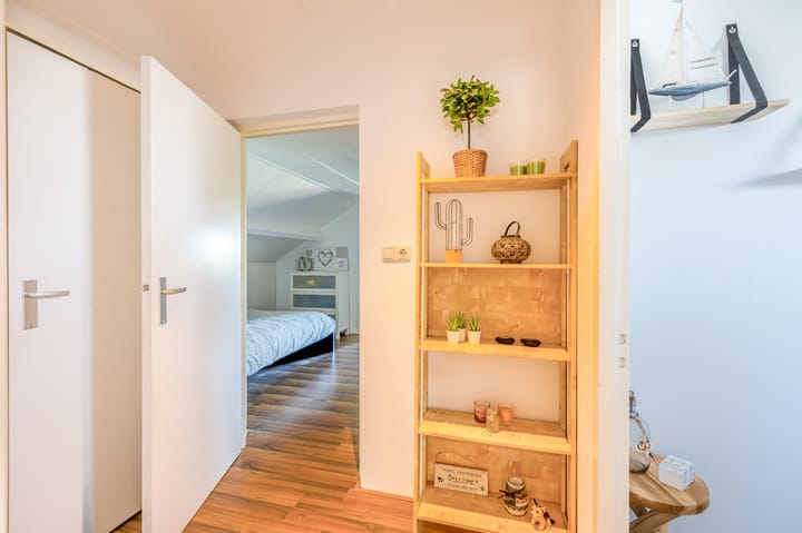 Photo 56 of Florastraat 35