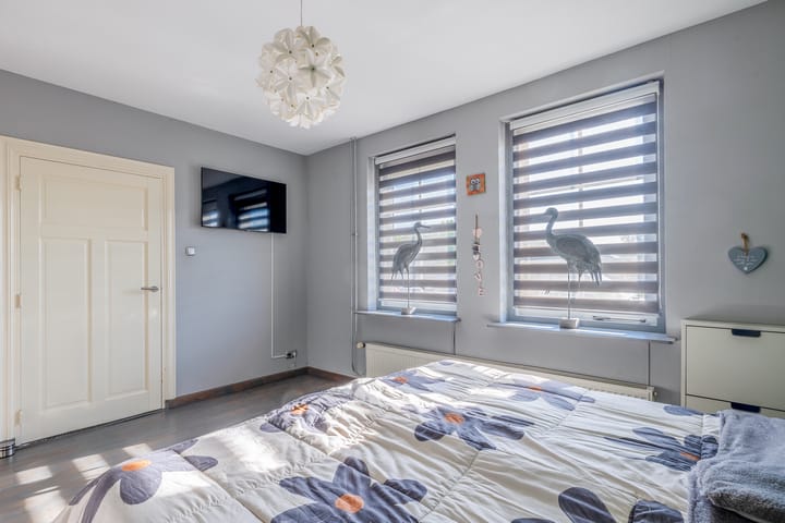 Photo 65 of Florastraat 35