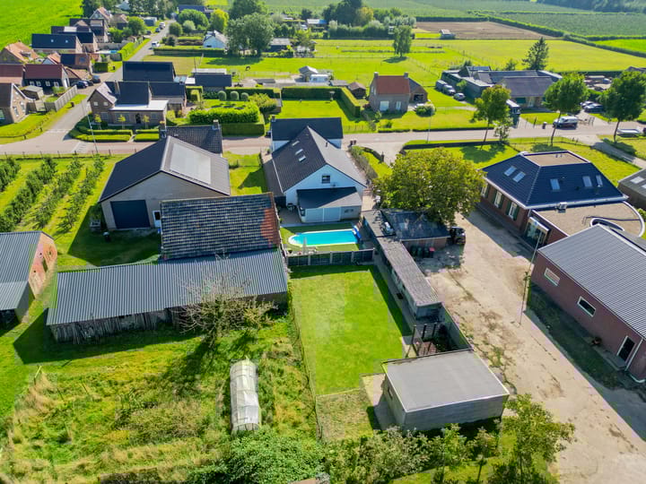 Photo 72 of Florastraat 35