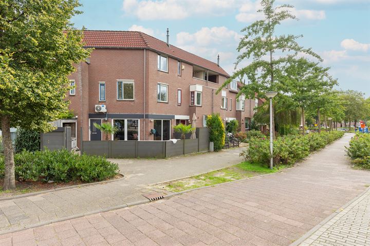 View photo 4 of Anne Frankstraat 17