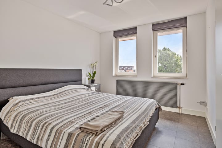 Foto 13 van Spoorstraat 30