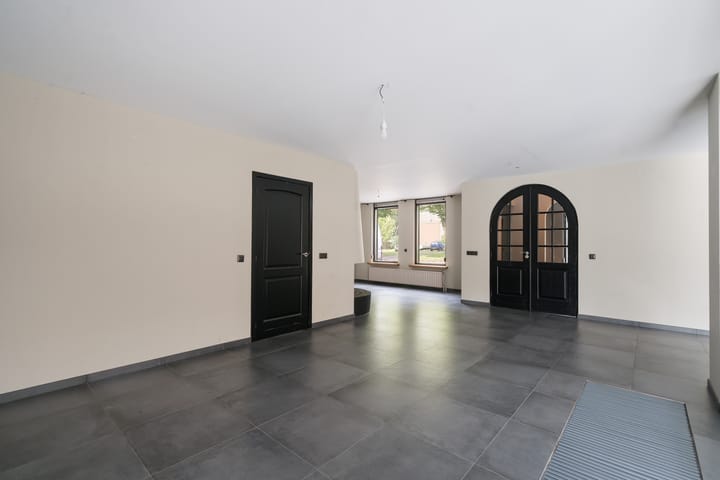 Photo 13 of Hoolstraat 1