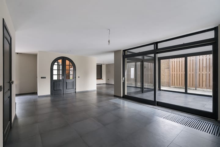 Photo 15 of Hoolstraat 1