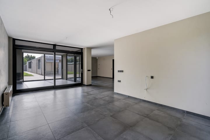 Photo 17 of Hoolstraat 1