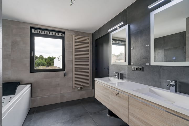 Photo 24 of Hoolstraat 1