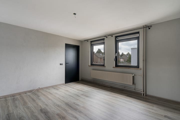 Photo 22 of Hoolstraat 1