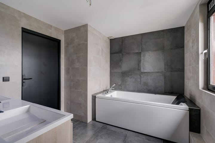 Photo 25 of Hoolstraat 1