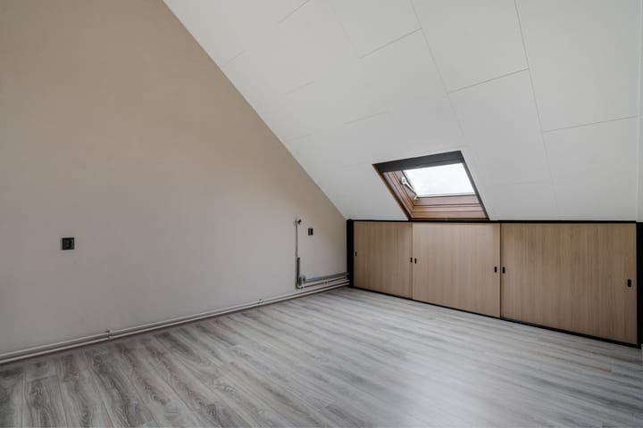 Photo 29 of Hoolstraat 1