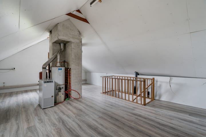 Photo 34 of Hoolstraat 1