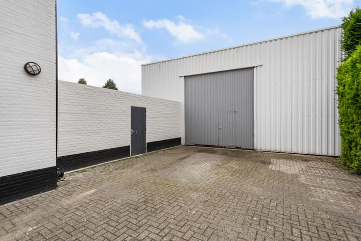 Photo 44 of Hoolstraat 1