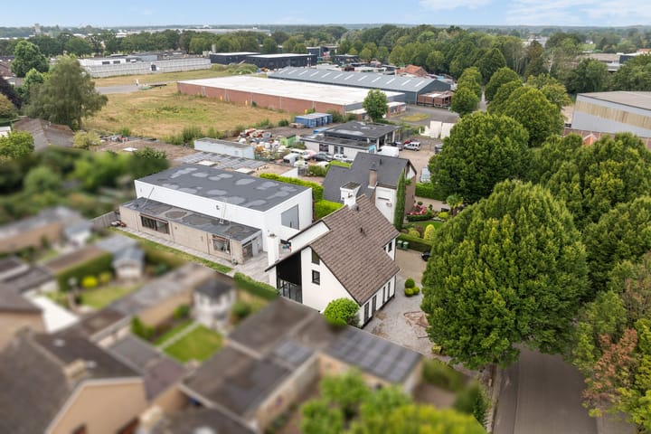 Photo 46 of Hoolstraat 1