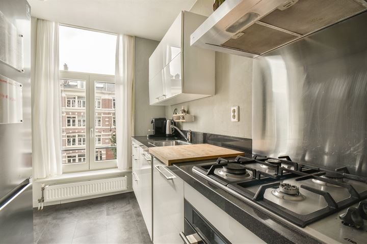 Bekijk foto 6 van Wijttenbachstraat 43-C