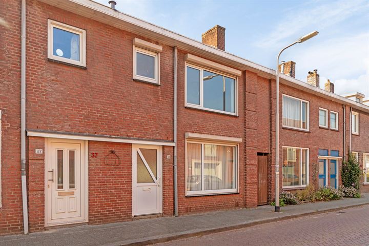 Bekijk foto 27 van Trompstraat 35