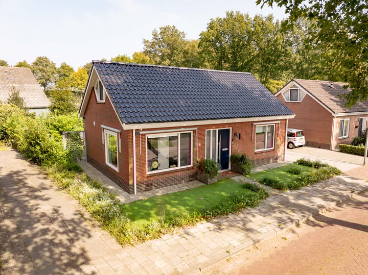 Foto 49 van Dorpshuisstraat 13