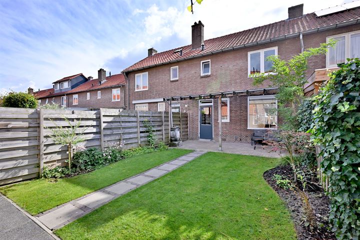 View photo 4 of Frans Halsstraat 62