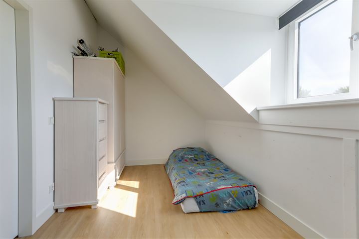 View photo 41 of Joannes van den Broekstraat 39