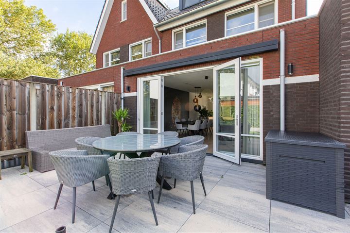 Bekijk foto 44 van Joannes van den Broekstraat 39