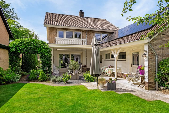 Foto 32 van Lattropperstraat 14