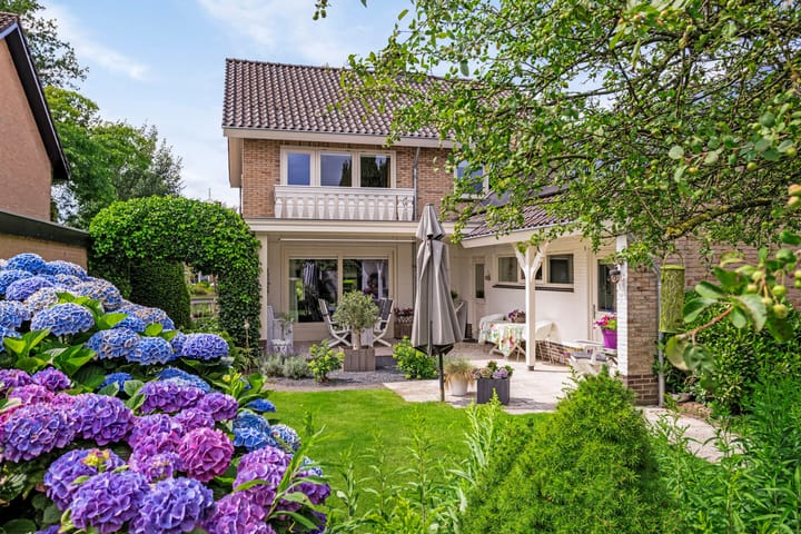 Foto 33 van Lattropperstraat 14