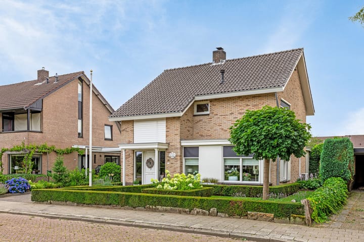 Foto 49 van Lattropperstraat 14