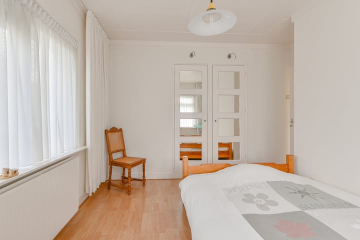 Foto 40 van Stationsstraat 2