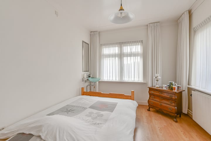 Foto 44 van Stationsstraat 2