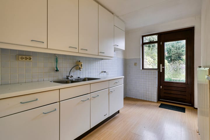 Foto 11 van Louis van Gasterenstraat 228