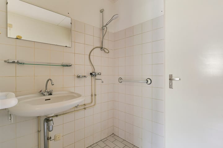 Foto 15 van Louis van Gasterenstraat 228