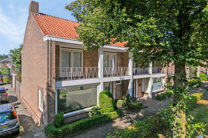 Bekijk foto 32 van Jonkheer de la Courtstraat 18