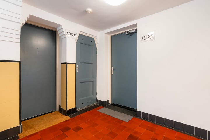 Photo 8 of Simonsstraat 103-E