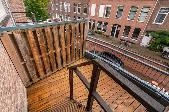 Photo 18 of Simonsstraat 103-E