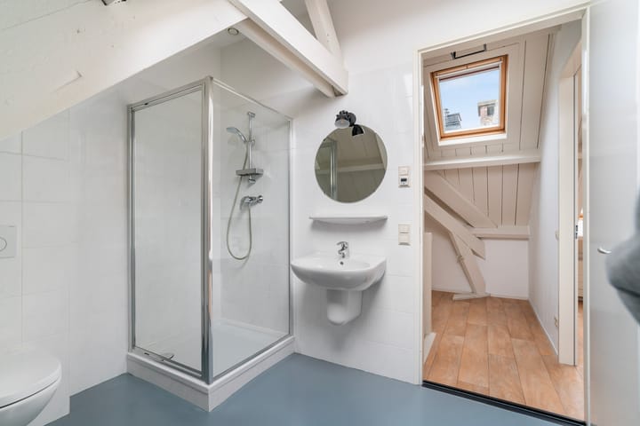 Photo 32 of Simonsstraat 103-E