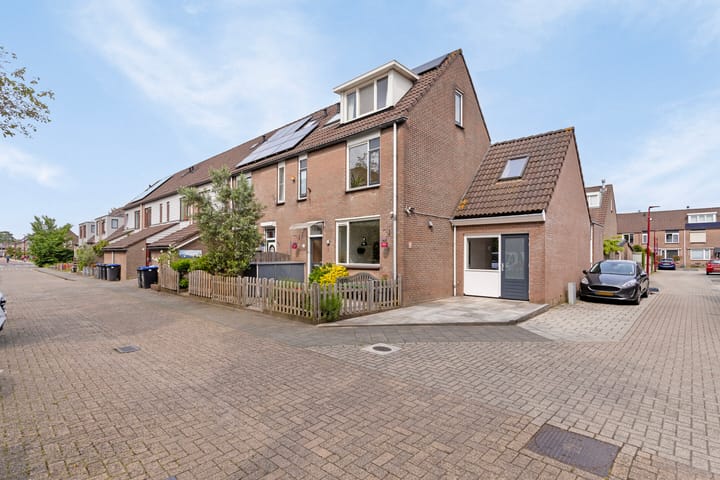 Foto 35 van Graaf Balthasarlaan 11