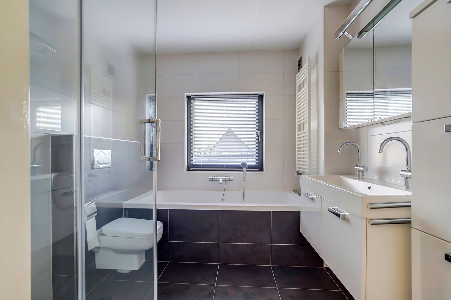 Foto 34 van Zwanendreef 1