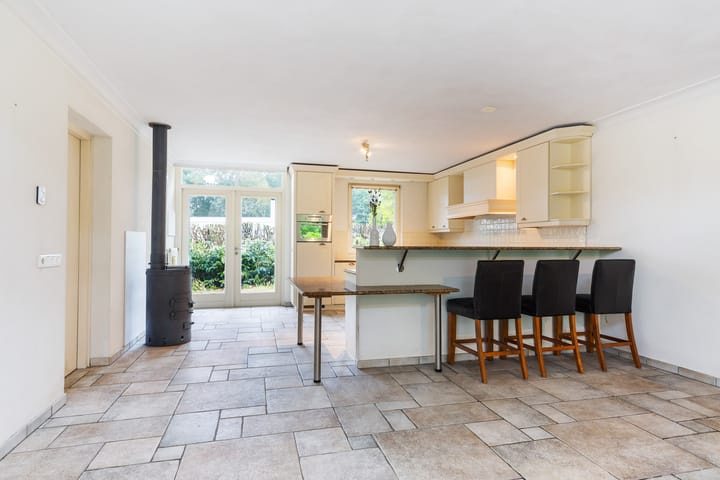 Foto 11 van Leeuweriklaan 8