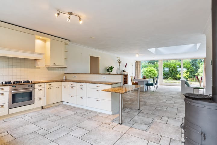 Foto 4 van Leeuweriklaan 8