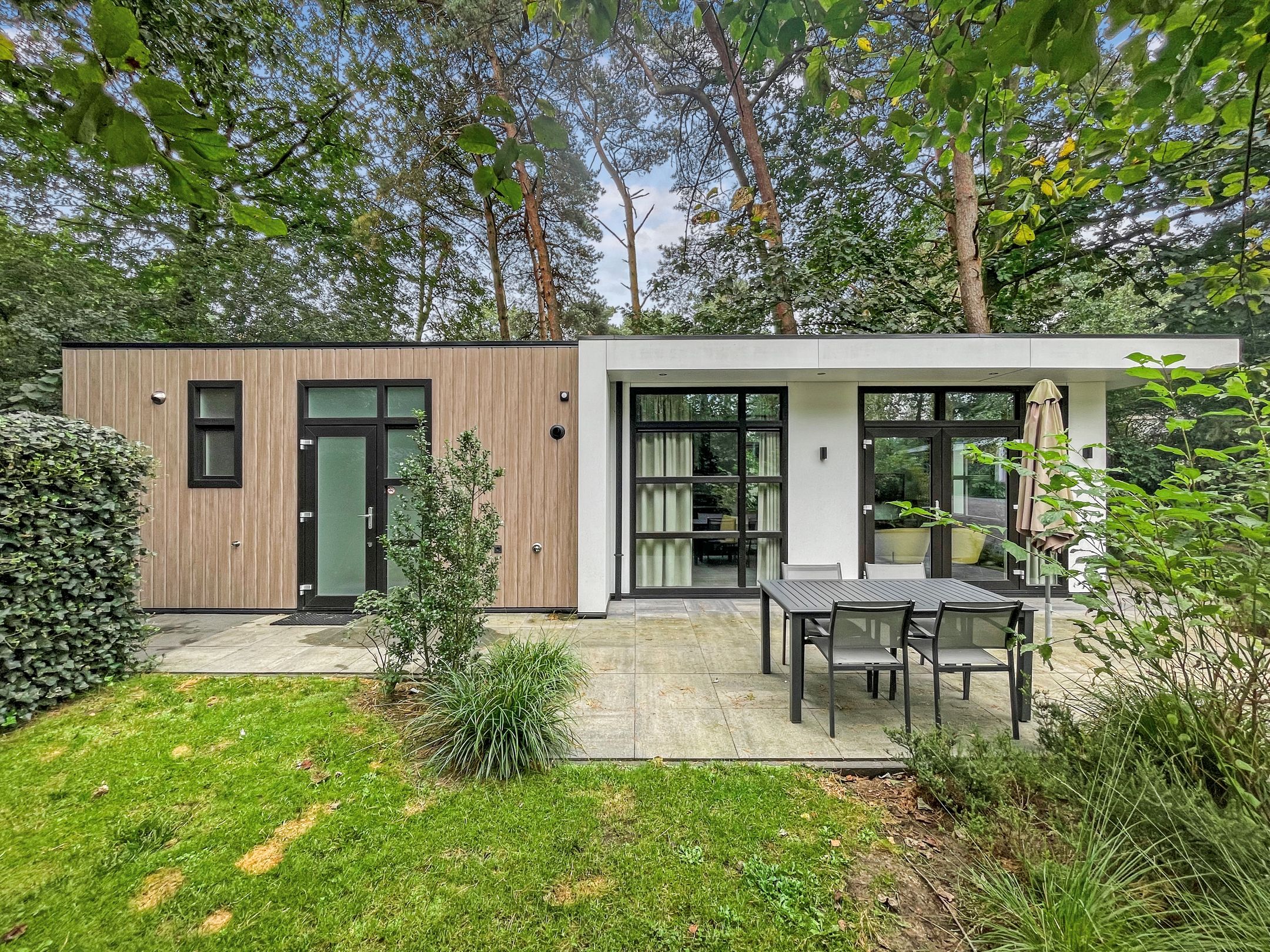 2-bedroom freehold villa in Lunteren — photo 2 of 5