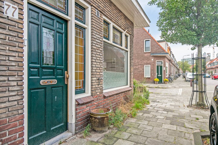 View photo 4 of Trompstraat 77