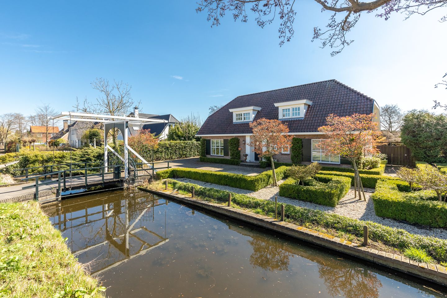 Foto 1 van Oosteinderweg 448