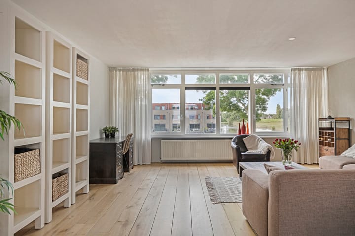 Foto 2 van Waterviolier 196