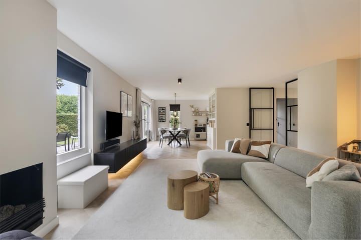 Foto 14 van Notaris d'Aumerielaan 1